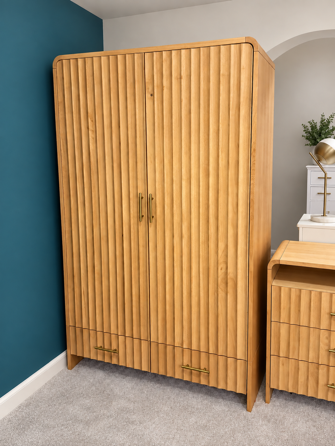 Riveo Wardrobe