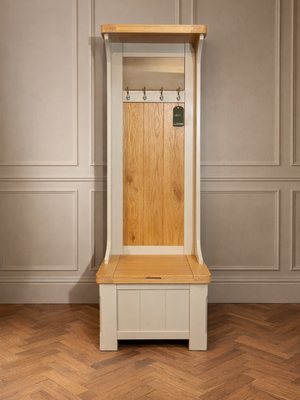 Athens Putty Hall Stand