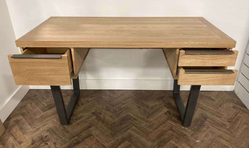 California Study Desk