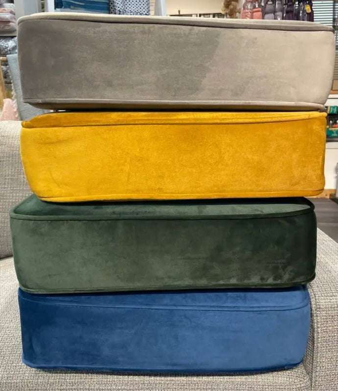 Round Swivel Grey Chair