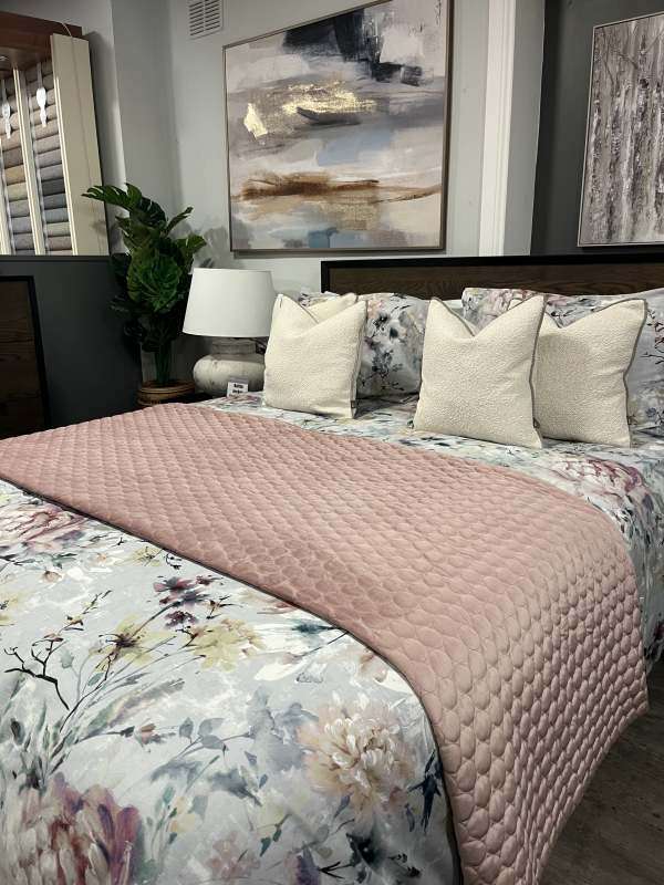 5ft King Belita Bedframe