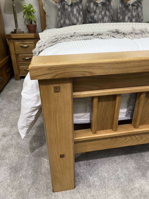 Buckingham 4'6'' Double Bedframe