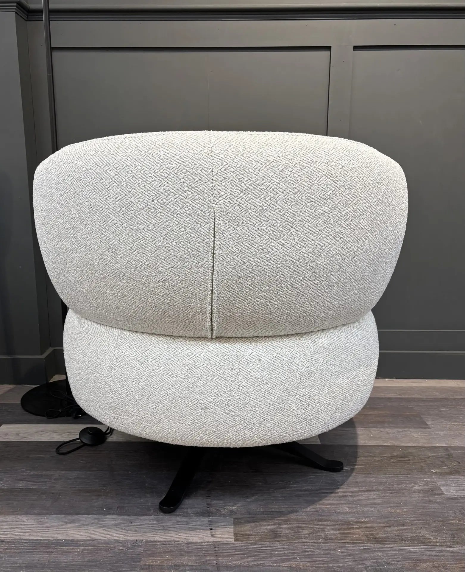 Manhattan Swivel Chair