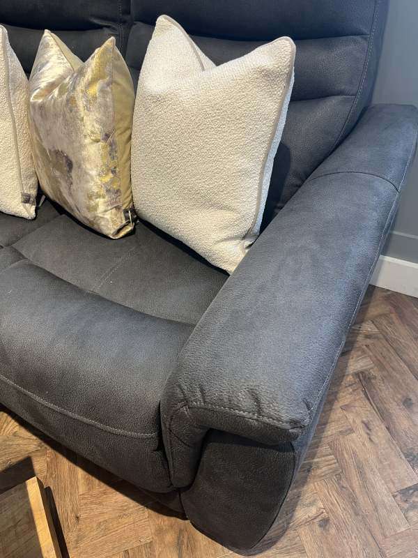 Laurel Right Hand Facing Corner Sofa