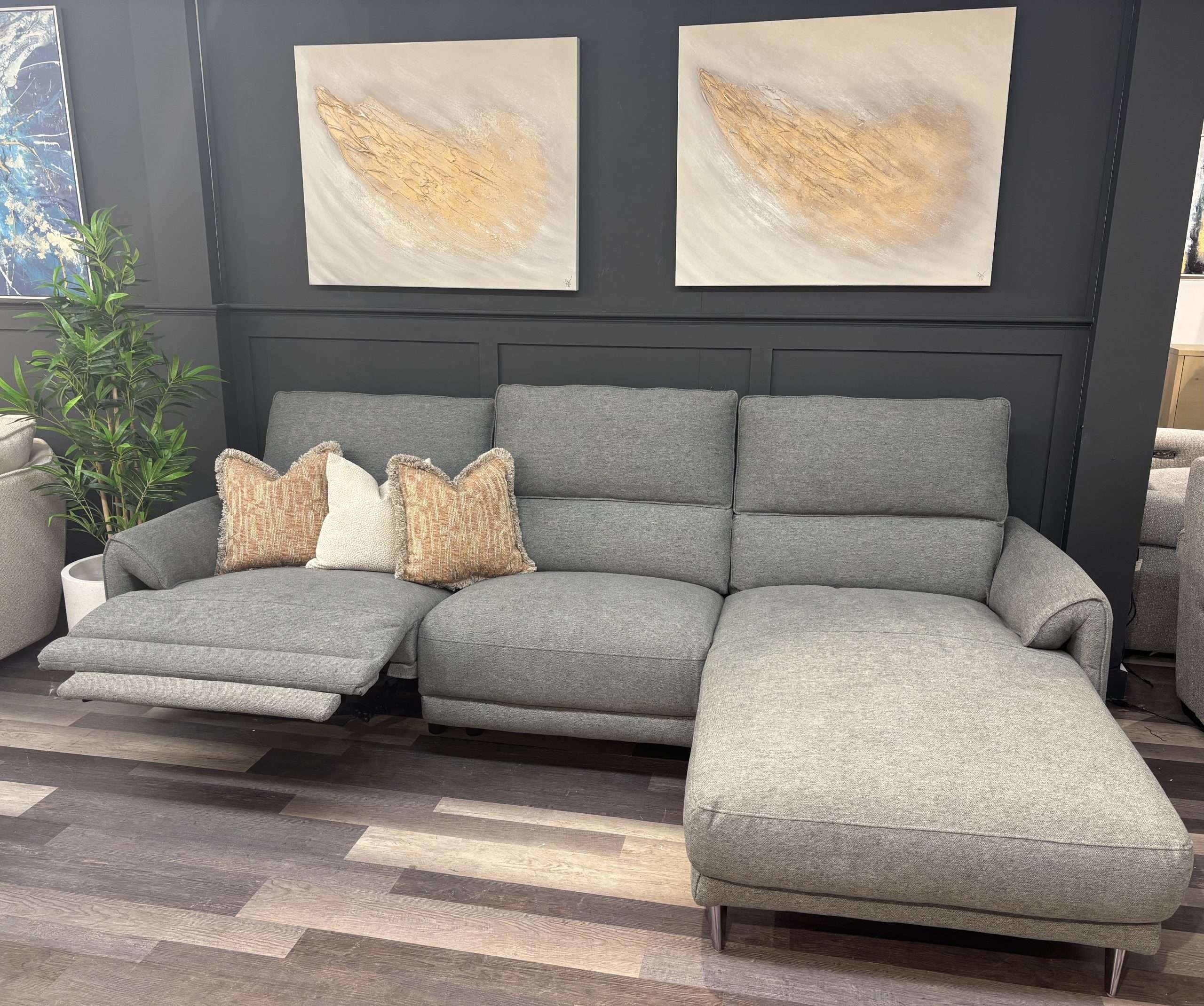 Saturn Corner Chaise Sofa Electric Recliner Right Facing