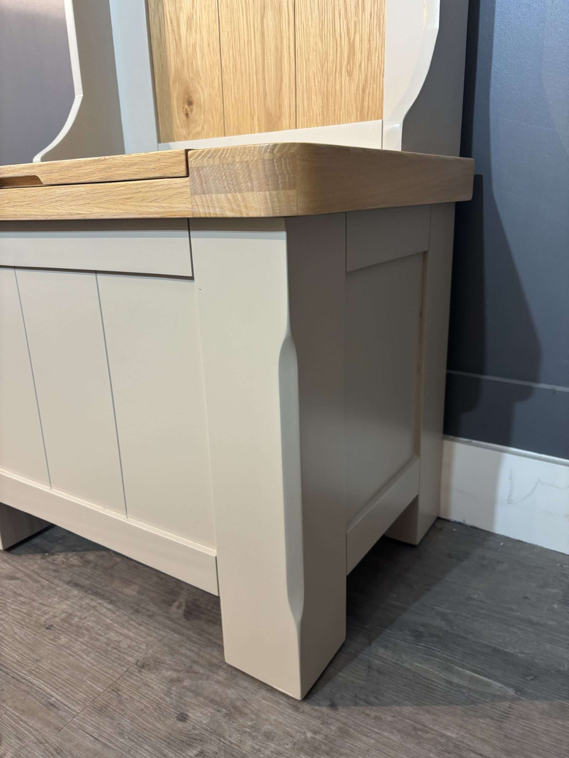 Athens Putty Hall Stand