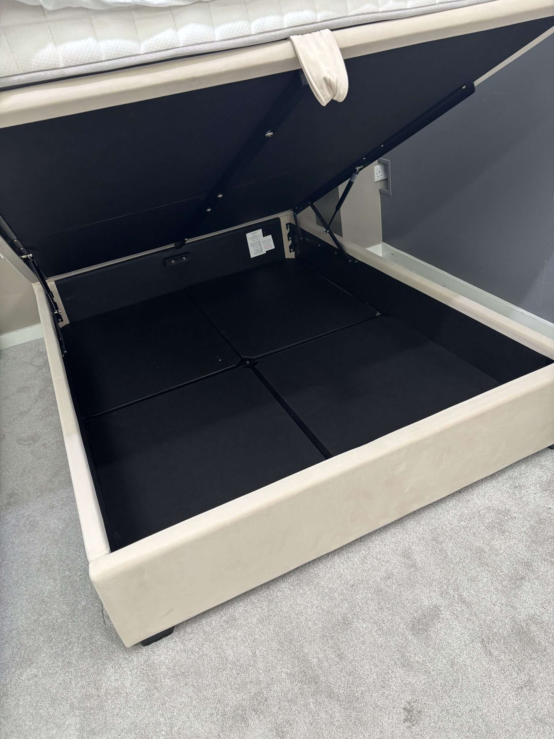 Da Vinci Gas Lift Ottoman 5ft King Bedframe