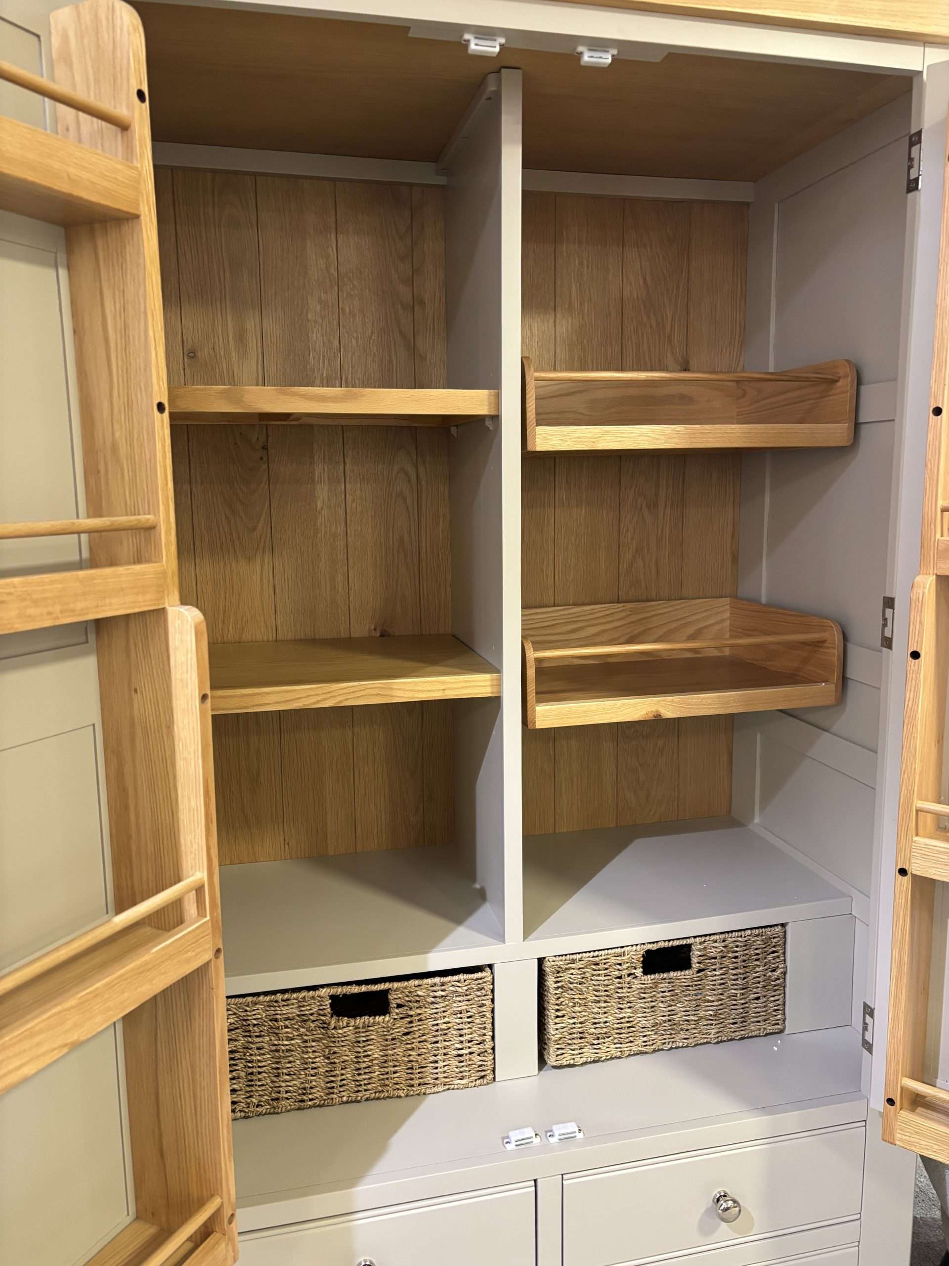 Athens Putty Larder Unit