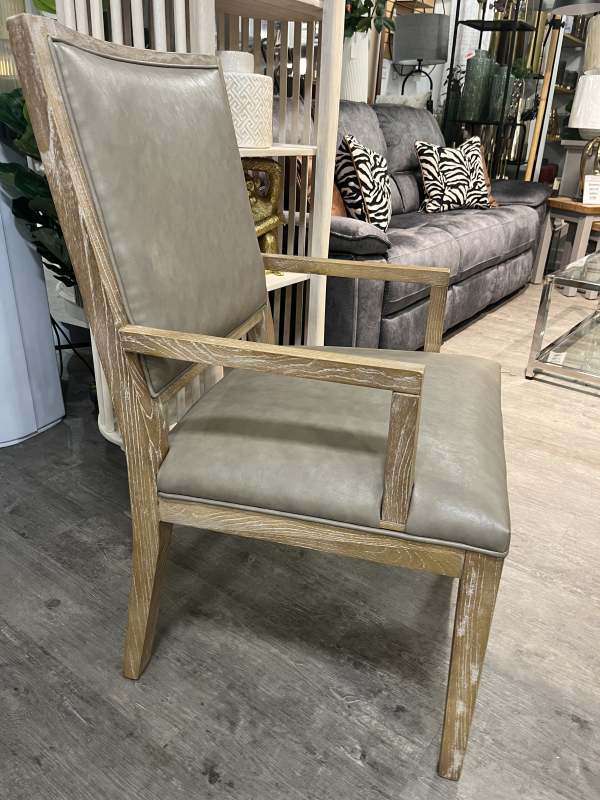 Moda Carver Dining Chair