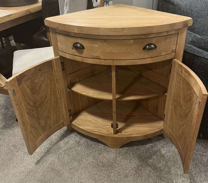 Canterbury Corner Unit