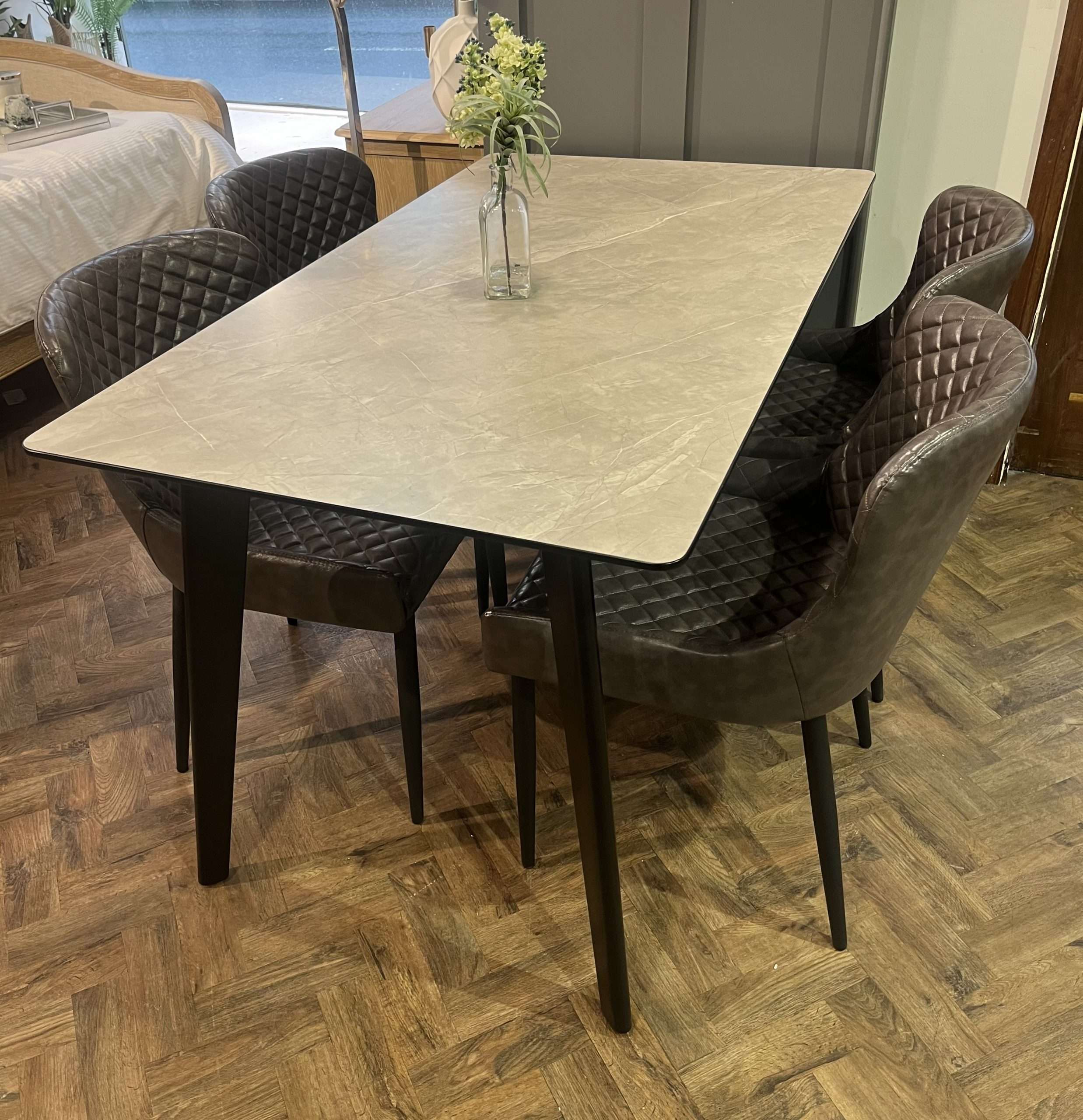 Sismo 1.4mtr Dining Table