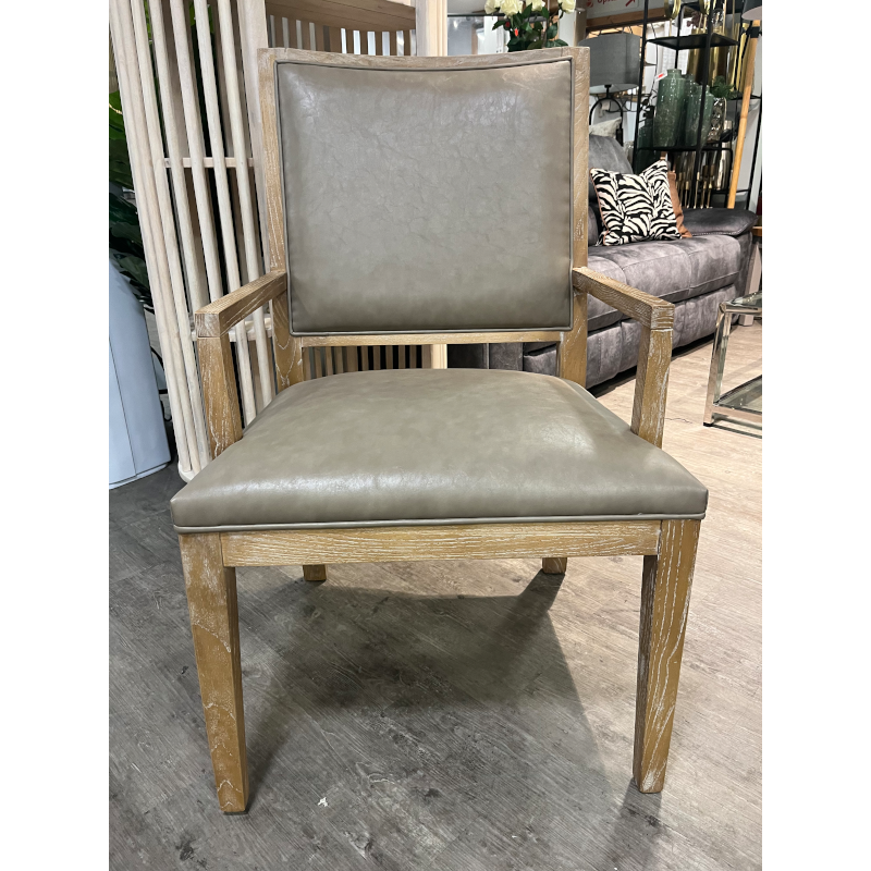 Moda Carver Dining Chair