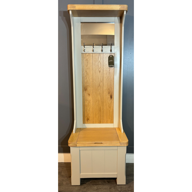 Athens Putty Hall Stand