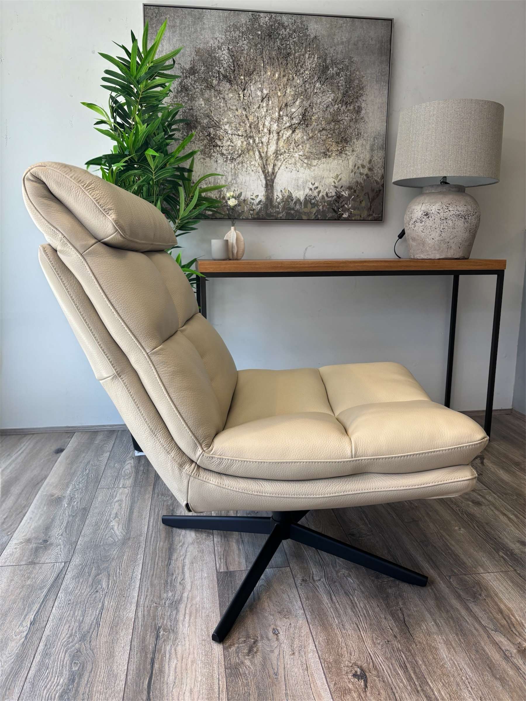 Astoria Leather Swivel Chair