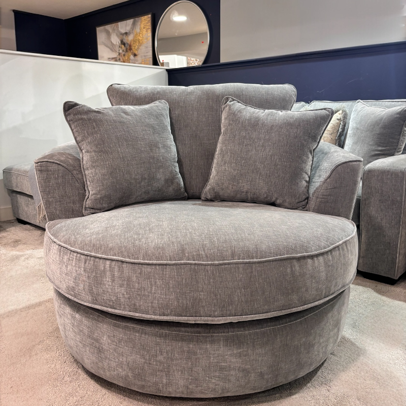 Datsun Swivel Chair