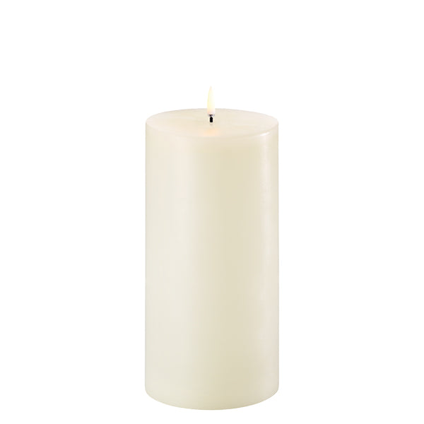Uyuni Ivory Pillar Candle 10 x 20cm