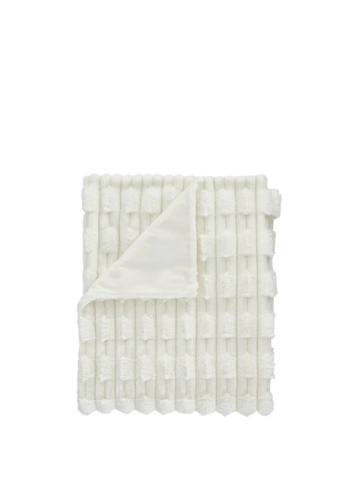 Bianca Carved Faux Fur Cosy Throw in Cream