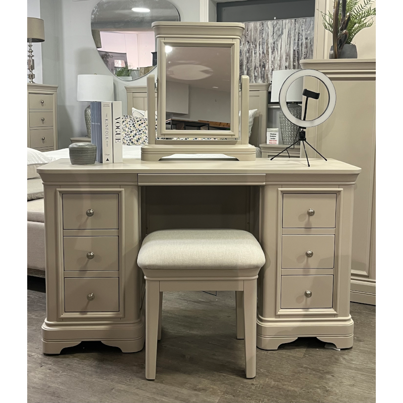 6 drawer beige dresser Sera Fluted 6 Drawer Dresser with Brass Handle main image 1