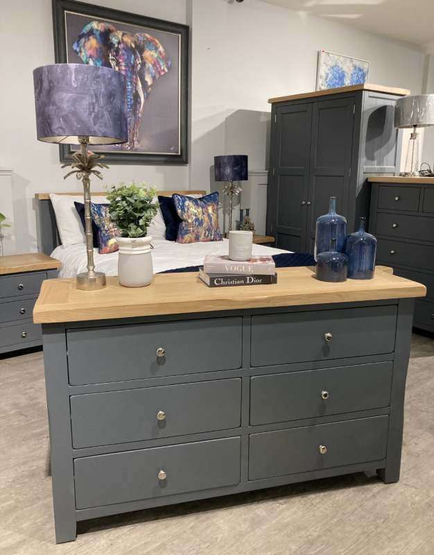 Sussex Chest of drawers 2 + 3