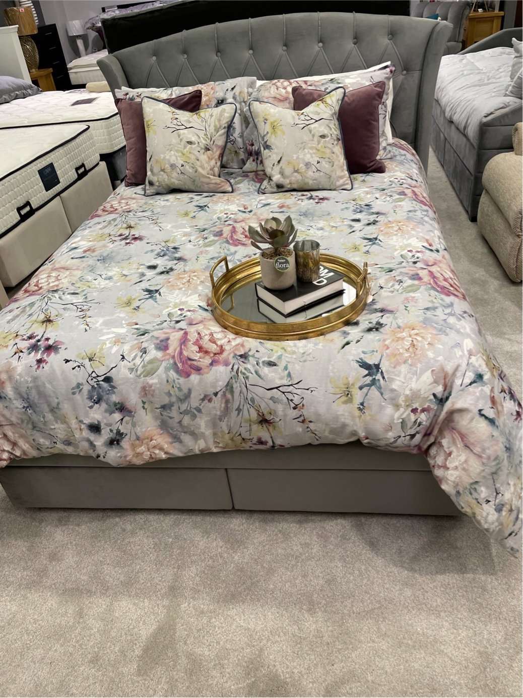 Isabella 4’6’’ Double Bedframe