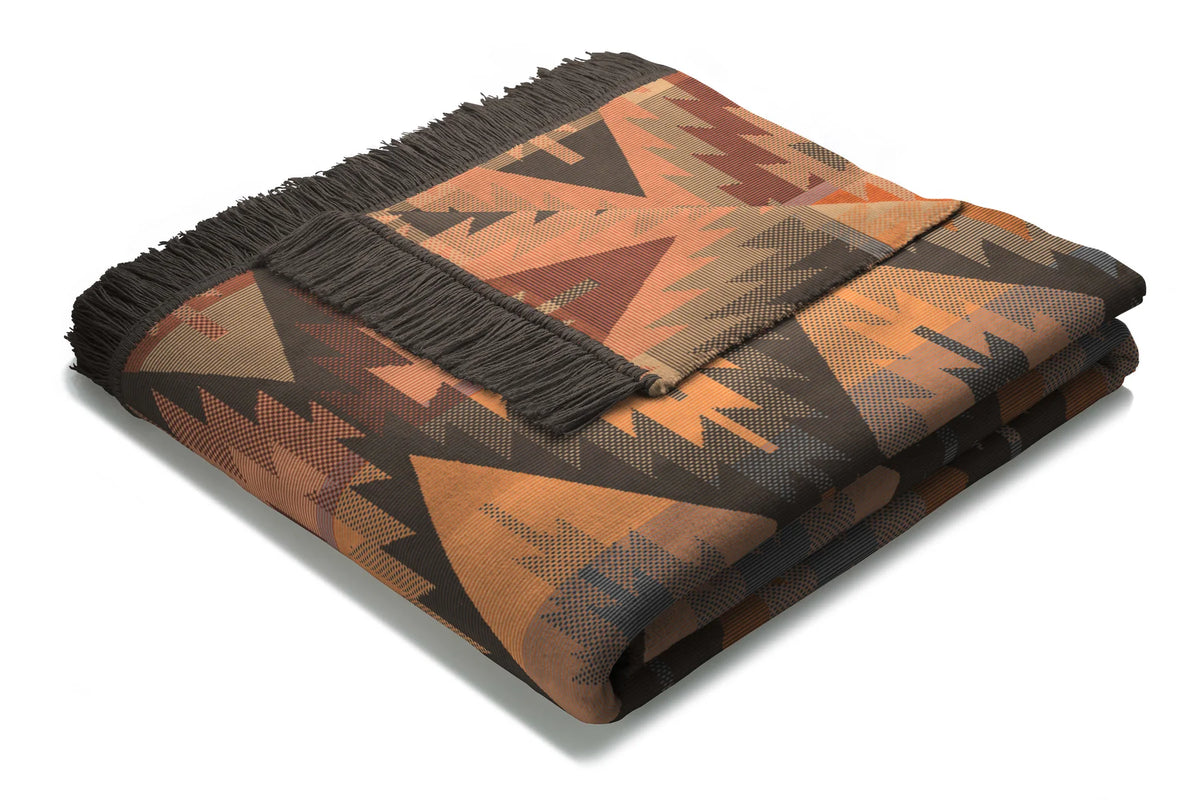 Biederlack Ikat Diamond Brown Throw | B7904