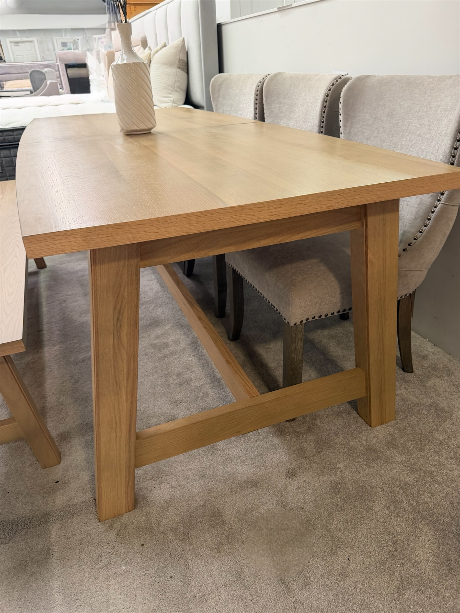 Highgrove Extending Dining Table 2.2mtr - 3.1mtr