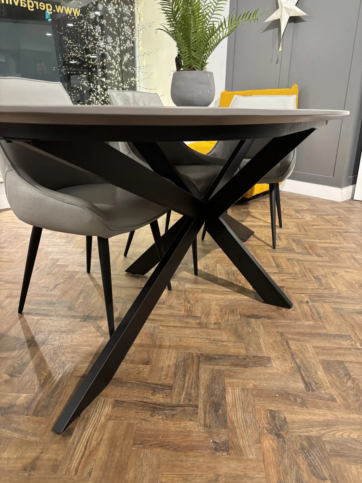 Alicante Dining Table