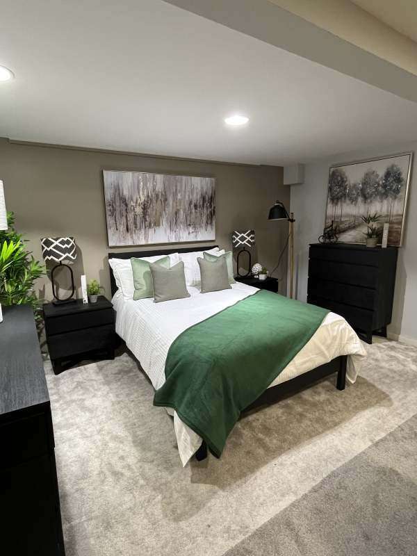 Hyatt 6' Superking Bedframe