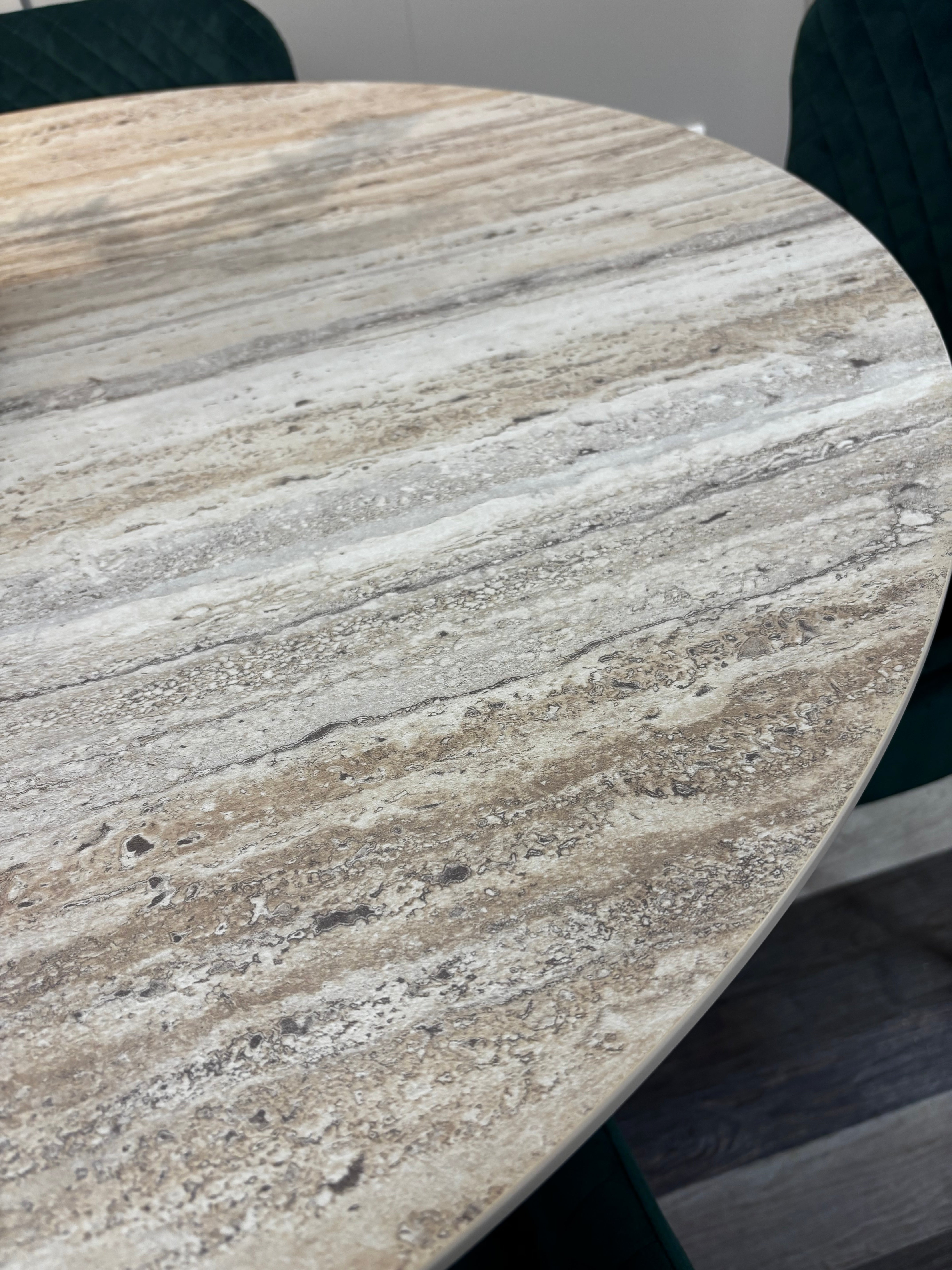 Galen Round Dining Table & 4 Ottawa Chairs