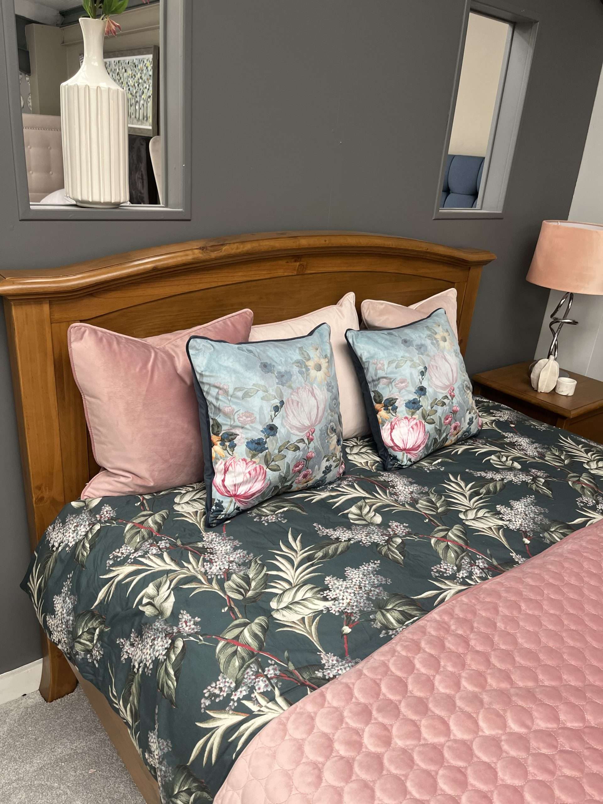 Winchester 5ft King Bedframe