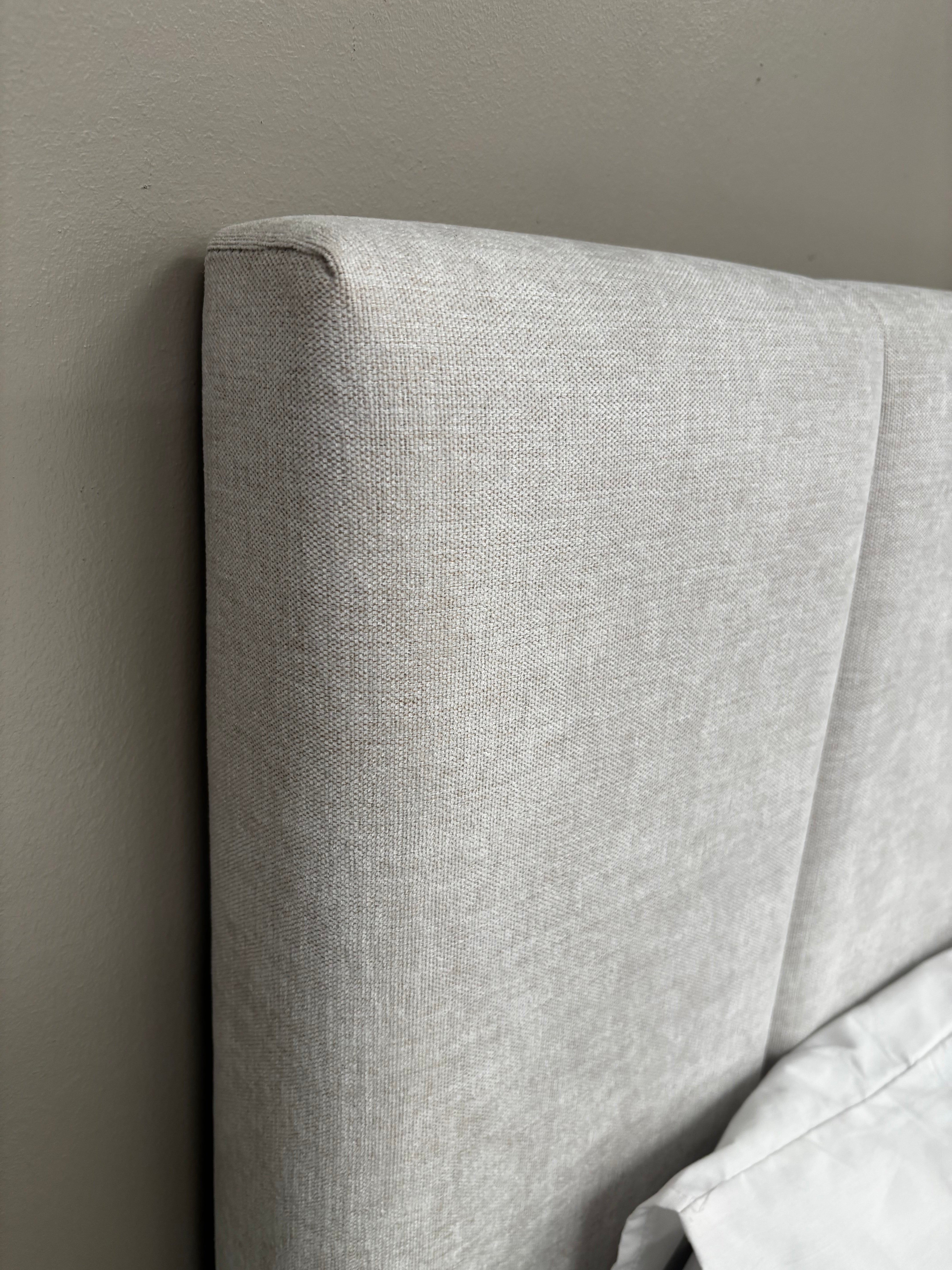 Yara 5ft King Bedframe with 2 Drawers