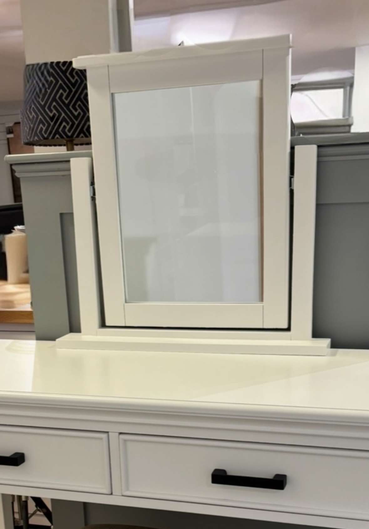 Hampton Dressing Table