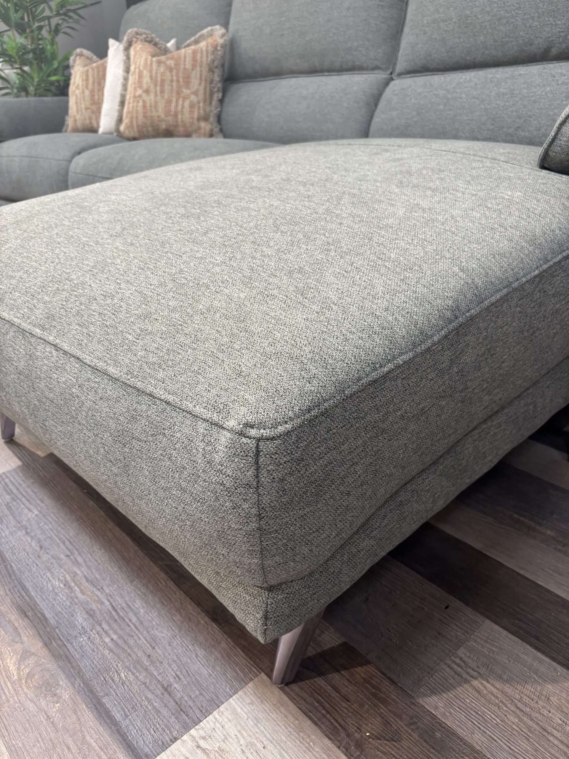 Saturn Corner Chaise Sofa Electric Recliner Right Facing