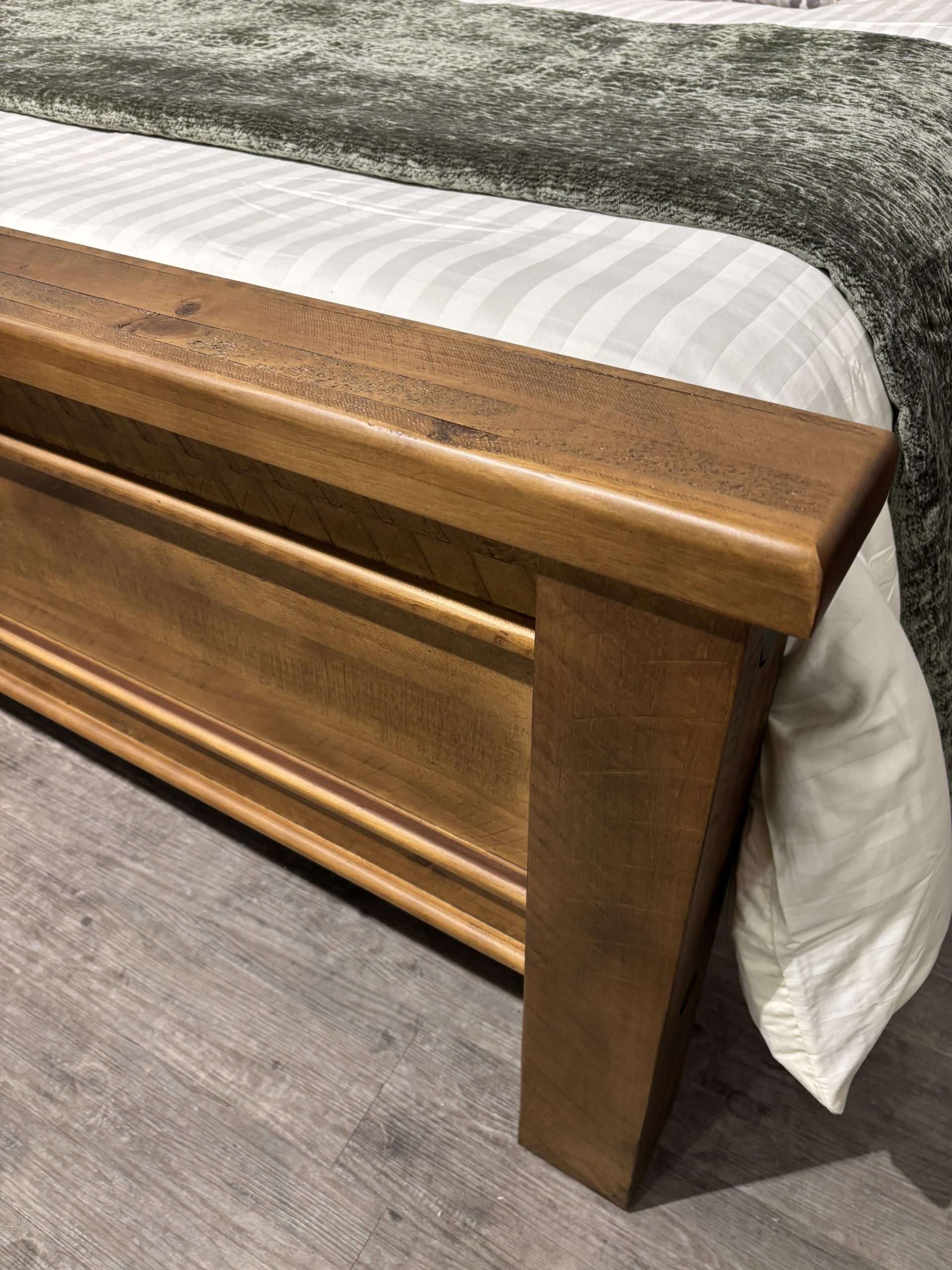 Calgary 5ft King Bedframe