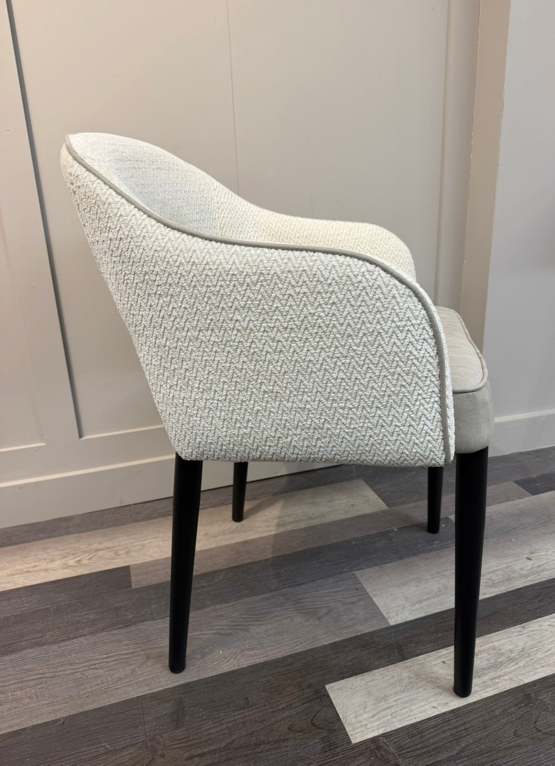 Rodri Dining Chair