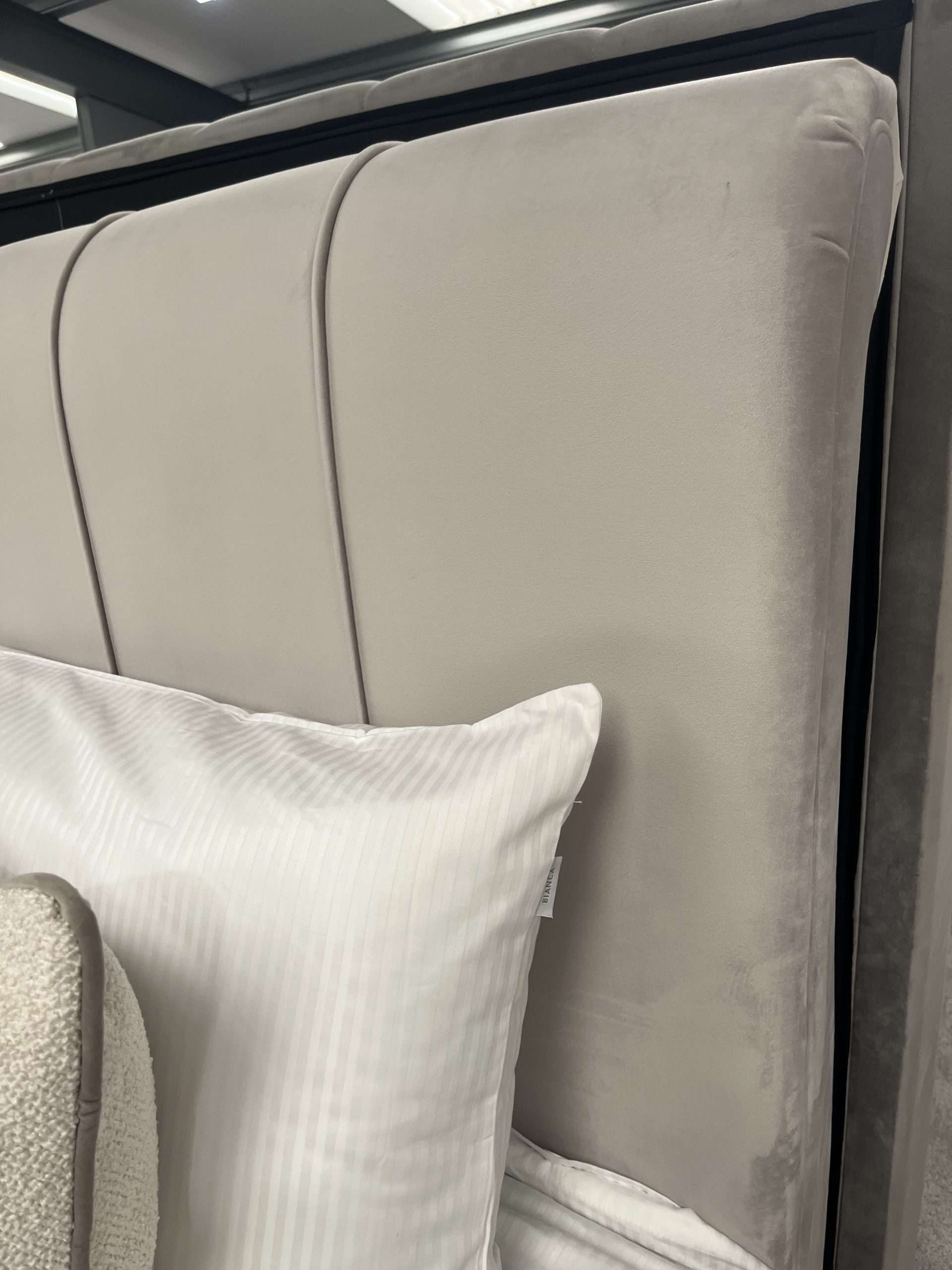 Belvue 6' Superking Fabric Bedframe