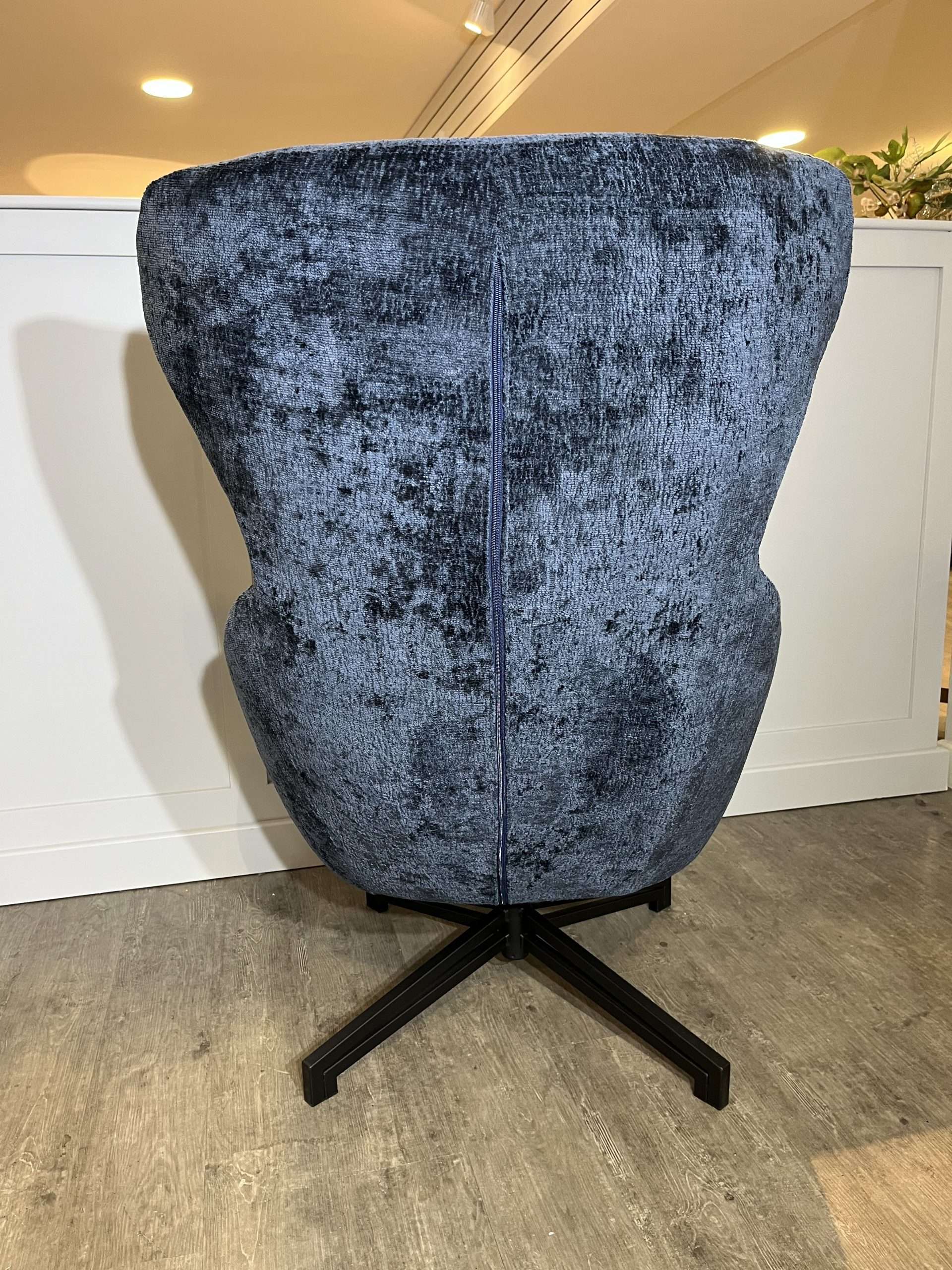 Leisure Swivel Chair Navy