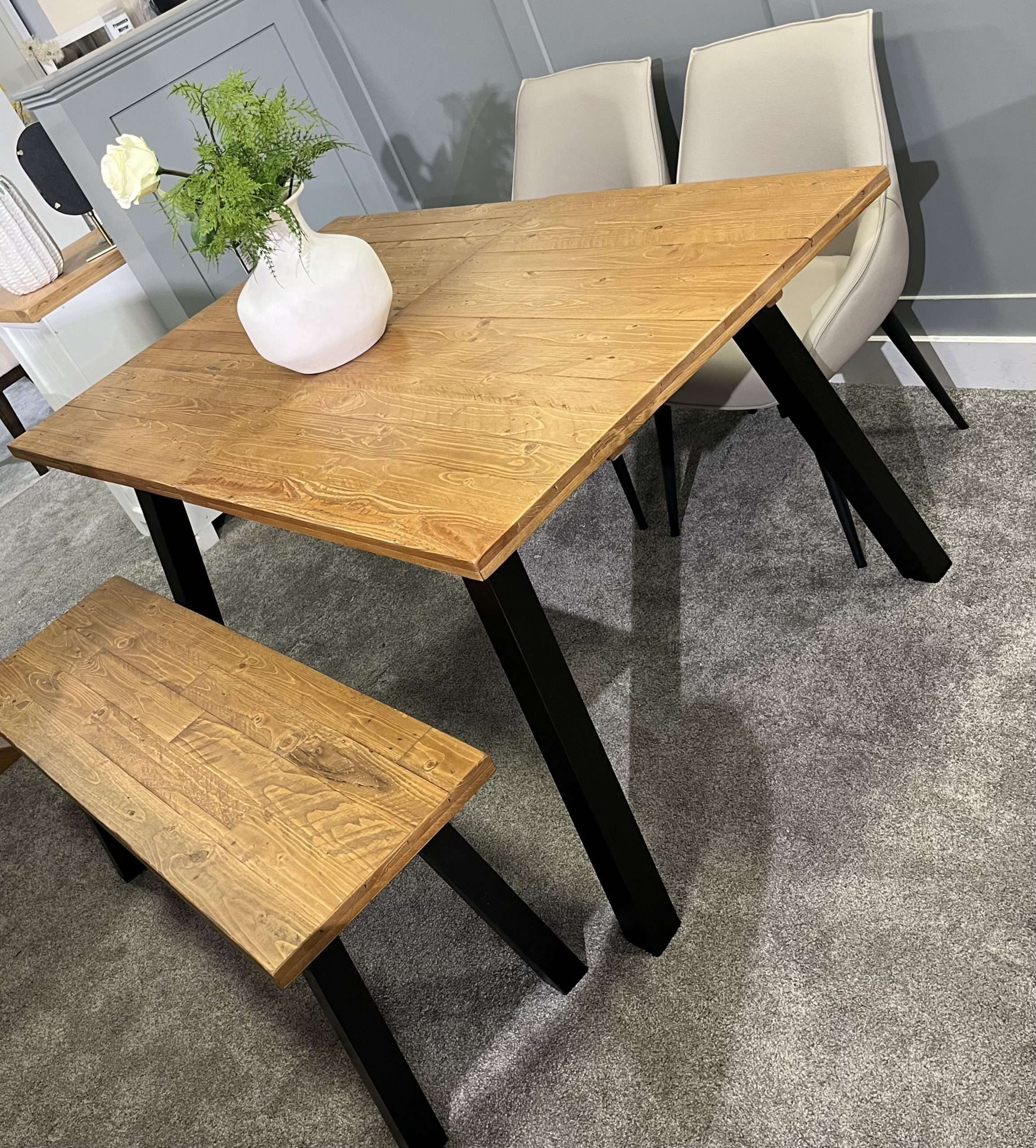 Rusticia Oak Extending Dining Table, Bench & 2 Setter Chairs