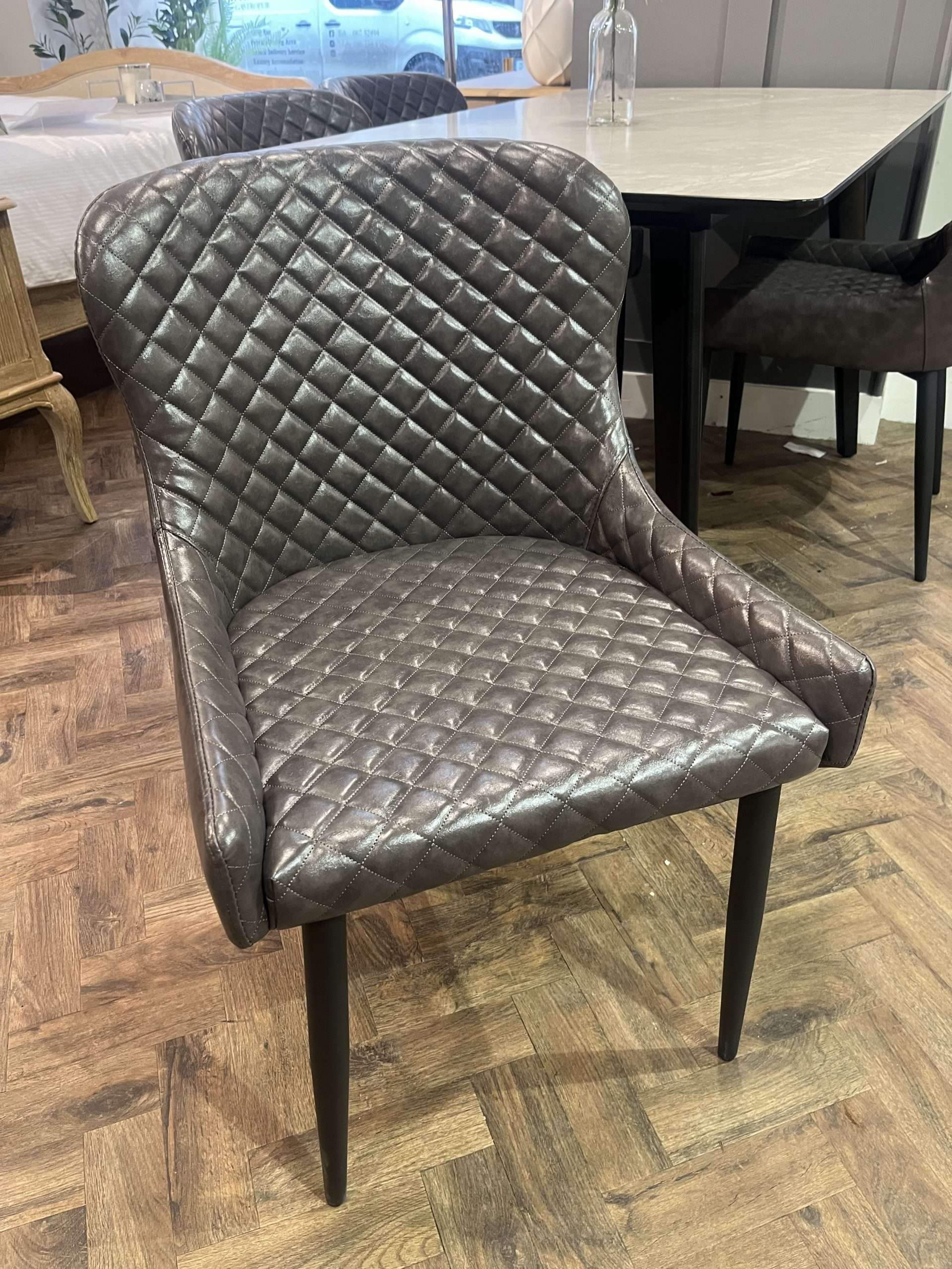 Sismo 1.4mtr Dining Table & 4 Ottawa Chairs