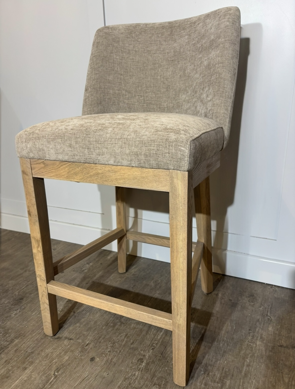 Voyager Counter Stool Beige