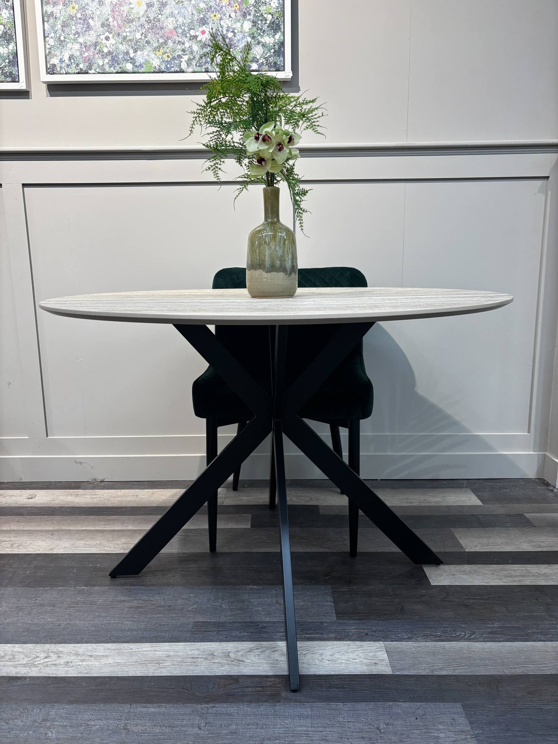 Galen Round Dining Table & 4 Ottawa Chairs