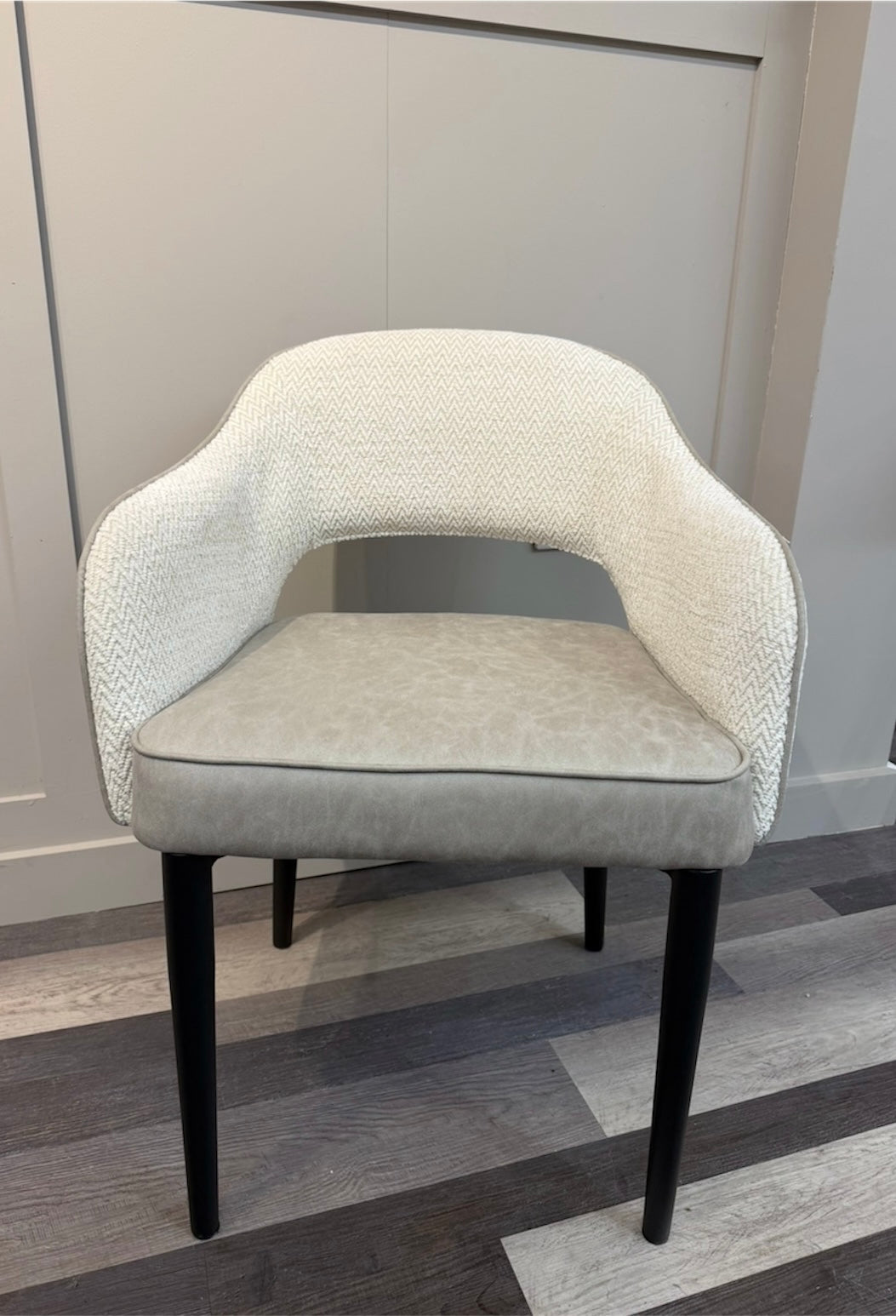 Rodri Dining Chair