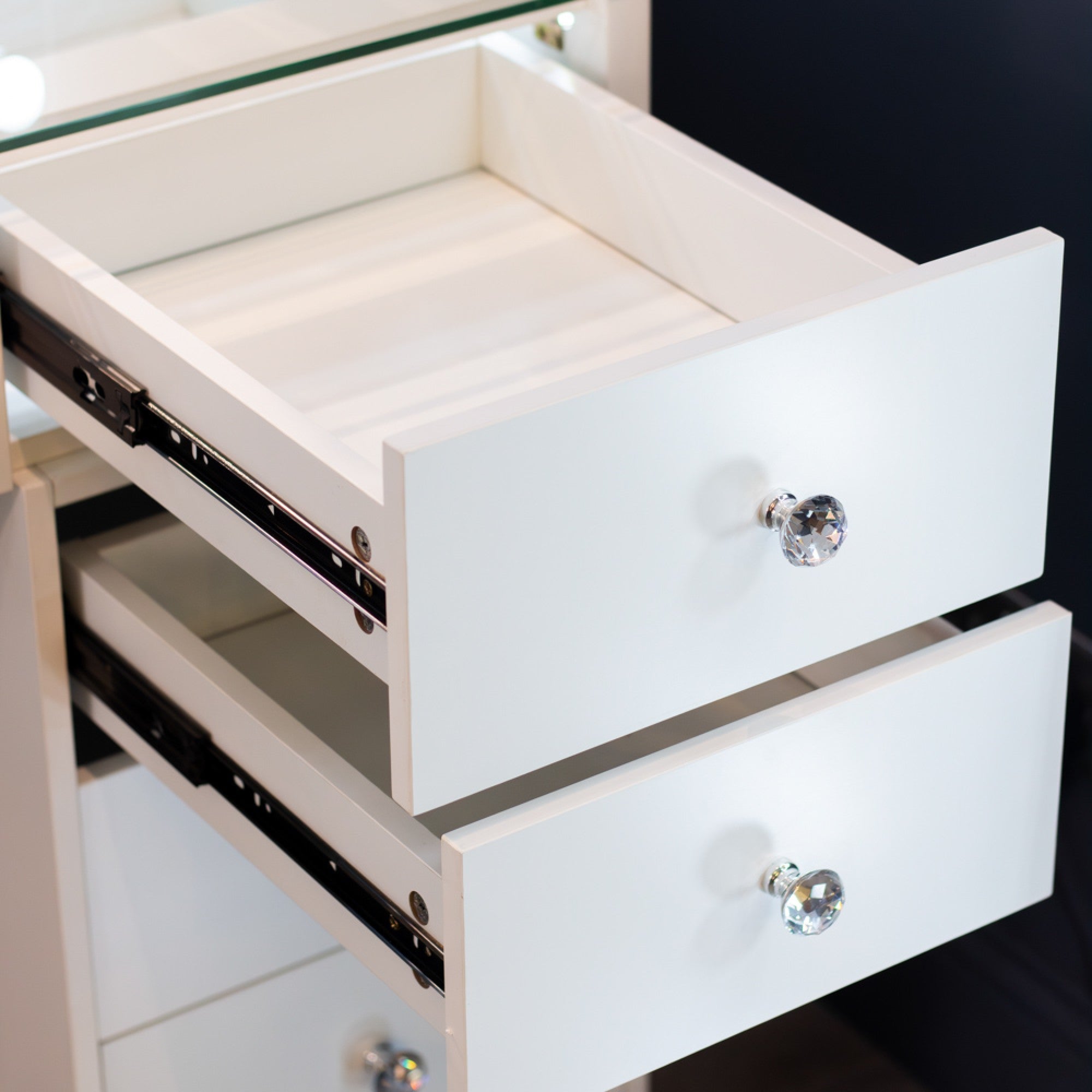 Erika Hollywood Dressing Table Bluetooth 92cm