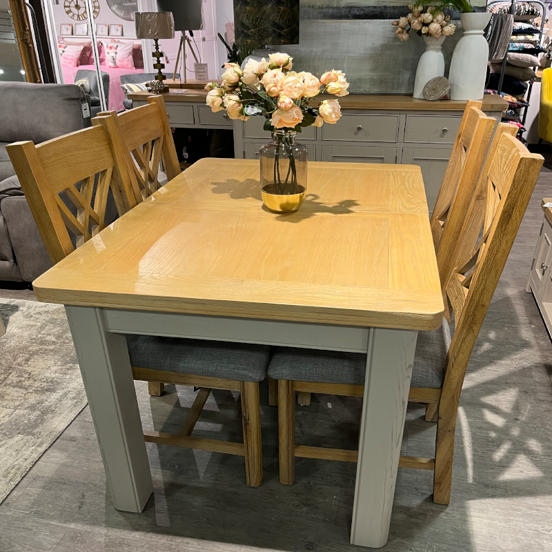 Vienna Extending Dining Table 1.2 - 15.30mtr