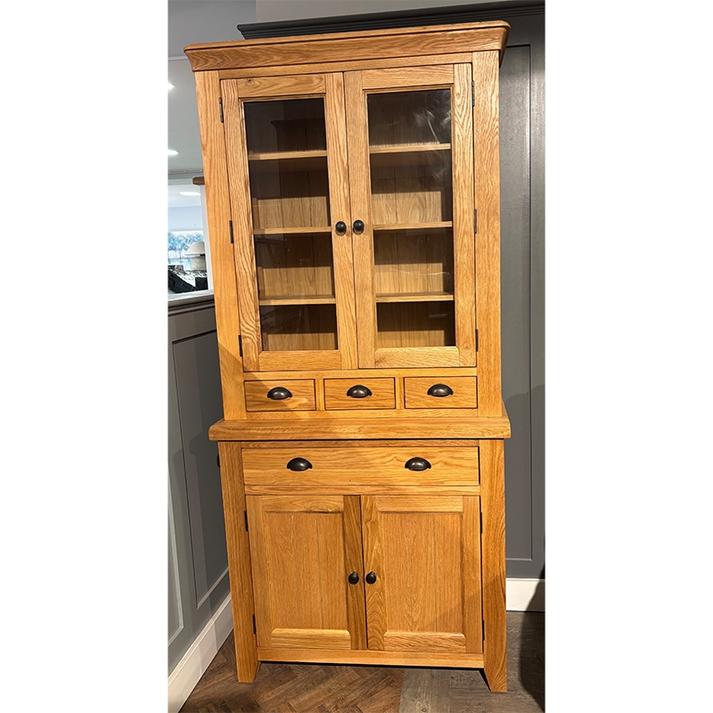 Canterbury Dresser